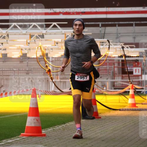 08.12.2024 - St. Pauli X-Mass-Run No. 14 Yannick Fuchs http://msf.ph/oto/7471878 08.12.2024 09:50:40 Ziel 2957 meine-sportfotos.de