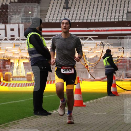 08.12.2024 - St. Pauli X-Mass-Run No. 14 Yannick Fuchs http://msf.ph/oto/7471891 08.12.2024 09:50:42 Ziel 2957 meine-sportfotos.de