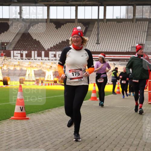 08.12.2024 - St. Pauli X-Mass-Run No. 14 Yannick Fuchs http://msf.ph/oto/7471893 08.12.2024 10:06:04 Ziel 40, 65, 175, 1068, 1232, 1243, 2306, 2308, 2344, 2435, 2474, 2908, 3006, 3115, 3118, 3184 meine-sportfotos.de
