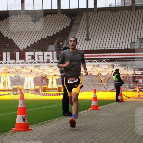 08.12.2024 - St. Pauli X-Mass-Run No. 14 Yannick Fuchs http://msf.ph/oto/7471900 08.12.2024 09:50:43 Ziel 2957 meine-sportfotos.de