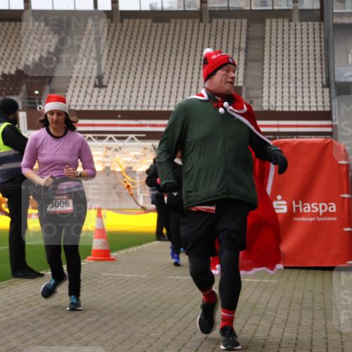 08.12.2024 - St. Pauli X-Mass-Run No. 14 Yannick Fuchs http://msf.ph/oto/7471912 08.12.2024 10:06:06 Ziel 40, 65, 175, 1013, 1016, 1068, 1232, 1243, 1563, 2474, 3006, 3115, 3118, 3184 meine-sportfotos.de