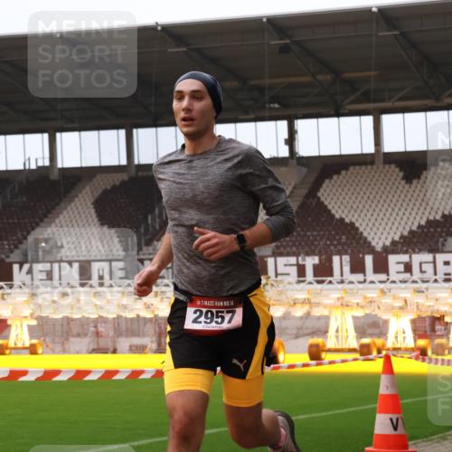08.12.2024 - St. Pauli X-Mass-Run No. 14 Yannick Fuchs http://msf.ph/oto/7471924 08.12.2024 09:50:44 Ziel 2957 meine-sportfotos.de