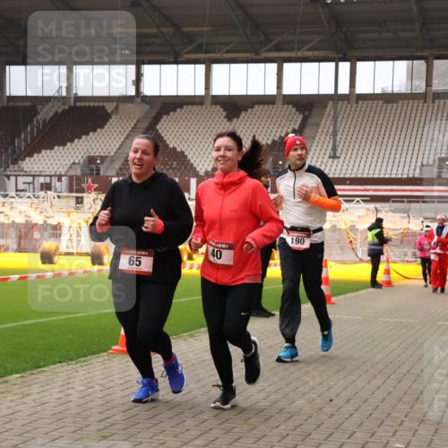 08.12.2024 - St. Pauli X-Mass-Run No. 14 Yannick Fuchs http://msf.ph/oto/7471928 08.12.2024 10:06:10 Ziel 40, 65, 175, 696, 1013, 1016, 1068, 1232, 1243, 1563, 2474, 2894, 3006, 3115, 3184 meine-sportfotos.de