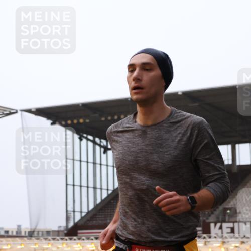08.12.2024 - St. Pauli X-Mass-Run No. 14 Yannick Fuchs http://msf.ph/oto/7471939 08.12.2024 09:50:45 Ziel 2957 meine-sportfotos.de