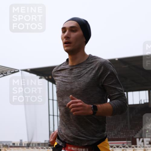 08.12.2024 - St. Pauli X-Mass-Run No. 14 Yannick Fuchs http://msf.ph/oto/7471941 08.12.2024 09:50:45 Ziel 2957 meine-sportfotos.de