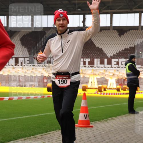 08.12.2024 - St. Pauli X-Mass-Run No. 14 Yannick Fuchs http://msf.ph/oto/7471946 08.12.2024 10:06:12 Ziel 40, 65, 175, 696, 1013, 1016, 1068, 1232, 1243, 1563, 2474, 2894, 3006, 3184 meine-sportfotos.de