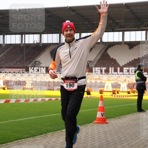 08.12.2024 - St. Pauli X-Mass-Run No. 14 Yannick Fuchs http://msf.ph/oto/7471951 08.12.2024 10:06:12 Ziel 40, 65, 175, 696, 1013, 1016, 1068, 1232, 1243, 1563, 2474, 2894, 3006, 3184 meine-sportfotos.de