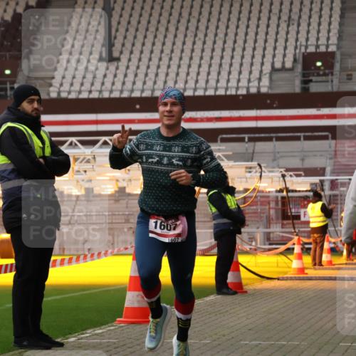 08.12.2024 - St. Pauli X-Mass-Run No. 14 Yannick Fuchs http://msf.ph/oto/7471961 08.12.2024 09:51:04 Ziel 2, 1607 meine-sportfotos.de