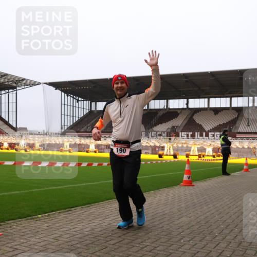 08.12.2024 - St. Pauli X-Mass-Run No. 14 Yannick Fuchs http://msf.ph/oto/7471964 08.12.2024 10:06:13 Ziel 40, 65, 175, 696, 1013, 1016, 1068, 1232, 1243, 1563, 2474, 2894, 3006 meine-sportfotos.de