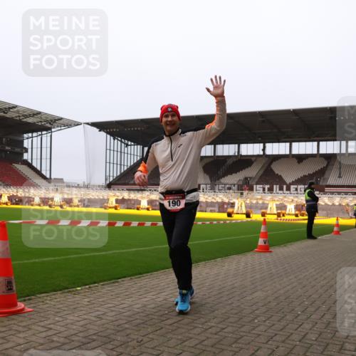 08.12.2024 - St. Pauli X-Mass-Run No. 14 Yannick Fuchs http://msf.ph/oto/7471966 08.12.2024 10:06:13 Ziel 40, 65, 175, 696, 1013, 1016, 1068, 1232, 1243, 1563, 2474, 2894, 3006 meine-sportfotos.de
