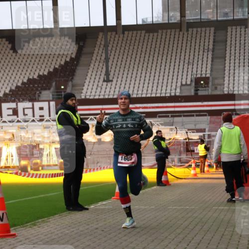 08.12.2024 - St. Pauli X-Mass-Run No. 14 Yannick Fuchs http://msf.ph/oto/7471967 08.12.2024 09:51:04 Ziel 2, 1607 meine-sportfotos.de