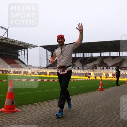 08.12.2024 - St. Pauli X-Mass-Run No. 14 Yannick Fuchs http://msf.ph/oto/7471970 08.12.2024 10:06:13 Ziel 40, 65, 175, 696, 1013, 1016, 1068, 1232, 1243, 1563, 2474, 2894, 3006 meine-sportfotos.de