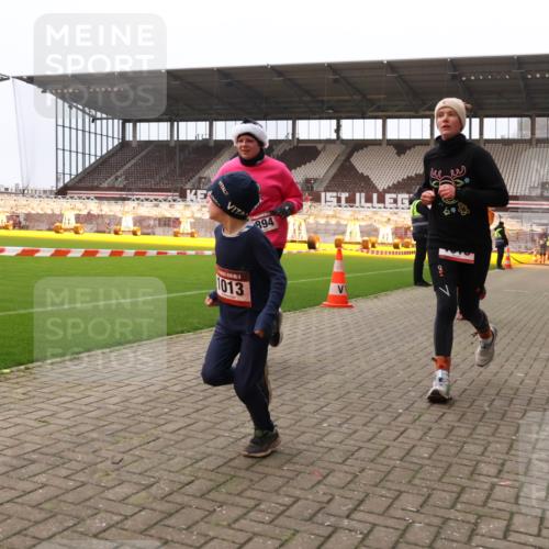 08.12.2024 - St. Pauli X-Mass-Run No. 14 Yannick Fuchs http://msf.ph/oto/7472064 08.12.2024 10:06:21 Ziel 40, 65, 78, 696, 1013, 1016, 1232, 1563, 2894, 3006 meine-sportfotos.de