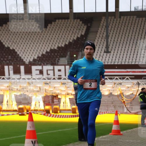 08.12.2024 - St. Pauli X-Mass-Run No. 14 Yannick Fuchs http://msf.ph/oto/7472074 08.12.2024 09:51:16 Ziel 2, 1607, 2757, 3309 meine-sportfotos.de