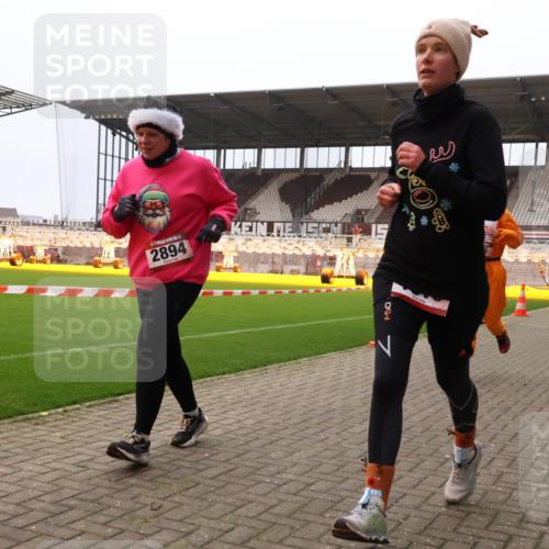 08.12.2024 - St. Pauli X-Mass-Run No. 14 Yannick Fuchs http://msf.ph/oto/7472083 08.12.2024 10:06:21 Ziel 40, 65, 78, 696, 1013, 1016, 1232, 1563, 2894, 3006 meine-sportfotos.de