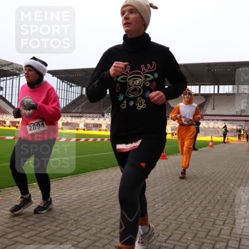 08.12.2024 - St. Pauli X-Mass-Run No. 14 Yannick Fuchs http://msf.ph/oto/7472092 08.12.2024 10:06:22 Ziel 40, 65, 78, 529, 696, 1013, 1016, 1232, 1563, 2894, 3006, 3257 meine-sportfotos.de