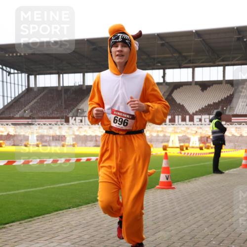 08.12.2024 - St. Pauli X-Mass-Run No. 14 Yannick Fuchs http://msf.ph/oto/7472103 08.12.2024 10:06:23 Ziel 40, 78, 529, 696, 1013, 1016, 1232, 1563, 2894, 3257, 3259 meine-sportfotos.de