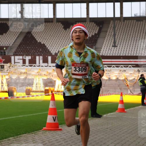 08.12.2024 - St. Pauli X-Mass-Run No. 14 Yannick Fuchs http://msf.ph/oto/7472157 08.12.2024 09:51:29 Ziel 2757, 3309 meine-sportfotos.de