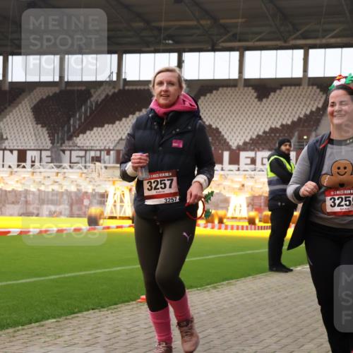 08.12.2024 - St. Pauli X-Mass-Run No. 14 Yannick Fuchs http://msf.ph/oto/7472181 08.12.2024 10:06:35 Ziel 78, 529, 621, 698, 795, 885, 890, 1424, 1786, 2003, 2751, 3257, 3259 meine-sportfotos.de
