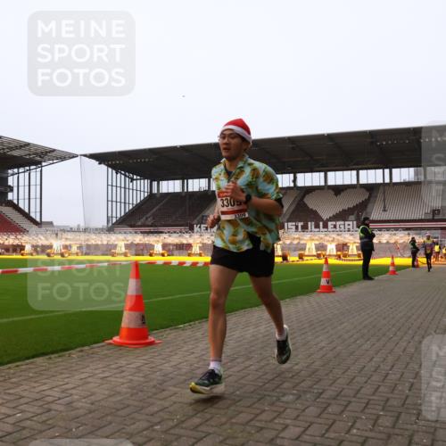 08.12.2024 - St. Pauli X-Mass-Run No. 14 Yannick Fuchs http://msf.ph/oto/7472182 08.12.2024 09:51:30 Ziel 2757, 3309 meine-sportfotos.de