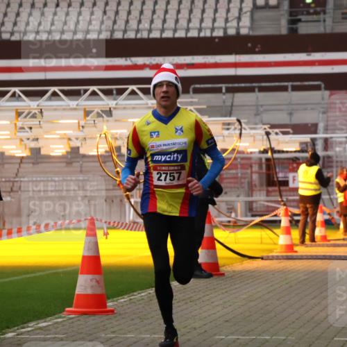 08.12.2024 - St. Pauli X-Mass-Run No. 14 Yannick Fuchs http://msf.ph/oto/7472194 08.12.2024 09:51:32 Ziel 2757, 3309 meine-sportfotos.de