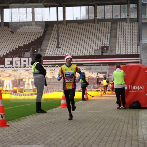 08.12.2024 - St. Pauli X-Mass-Run No. 14 Yannick Fuchs http://msf.ph/oto/7472207 08.12.2024 09:51:32 Ziel 2757, 3309 meine-sportfotos.de
