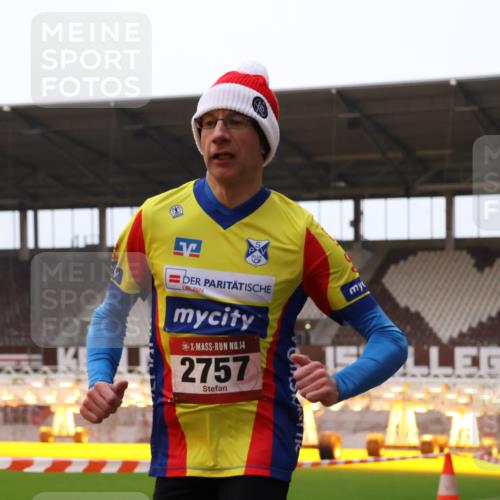 08.12.2024 - St. Pauli X-Mass-Run No. 14 Yannick Fuchs http://msf.ph/oto/7472259 08.12.2024 09:51:35 Ziel 2757, 3285 meine-sportfotos.de