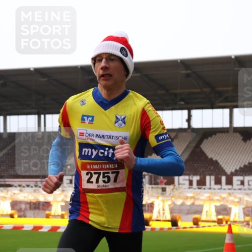 08.12.2024 - St. Pauli X-Mass-Run No. 14 Yannick Fuchs http://msf.ph/oto/7472263 08.12.2024 09:51:35 Ziel 2757, 3285 meine-sportfotos.de
