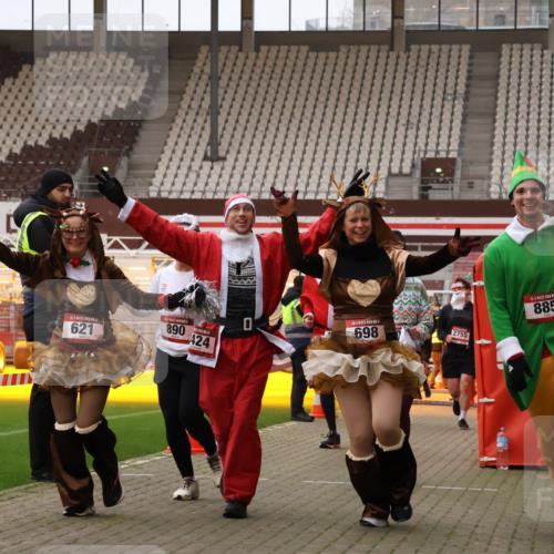 08.12.2024 - St. Pauli X-Mass-Run No. 14 Yannick Fuchs http://msf.ph/oto/7472266 08.12.2024 10:06:40 Ziel 78, 529, 621, 698, 719, 795, 885, 890, 1424, 1786, 2003, 2751, 2755, 3257, 3259, 3337 meine-sportfotos.de