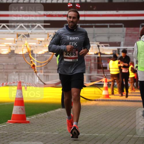 08.12.2024 - St. Pauli X-Mass-Run No. 14 Yannick Fuchs http://msf.ph/oto/7472280 08.12.2024 09:51:45 Ziel 918, 2763, 3285 meine-sportfotos.de