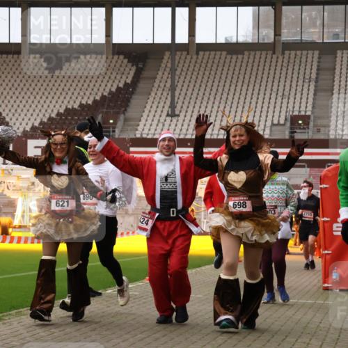 08.12.2024 - St. Pauli X-Mass-Run No. 14 Yannick Fuchs http://msf.ph/oto/7472282 08.12.2024 10:06:41 Ziel 78, 529, 621, 698, 719, 795, 885, 890, 1424, 1786, 2003, 2751, 2755, 3257, 3259, 3337 meine-sportfotos.de