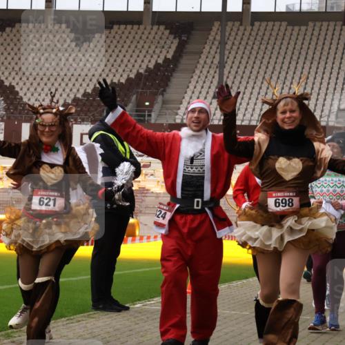 08.12.2024 - St. Pauli X-Mass-Run No. 14 Yannick Fuchs http://msf.ph/oto/7472305 08.12.2024 10:06:41 Ziel 78, 529, 621, 698, 719, 795, 885, 890, 1424, 1786, 2003, 2751, 2755, 3257, 3259, 3337 meine-sportfotos.de