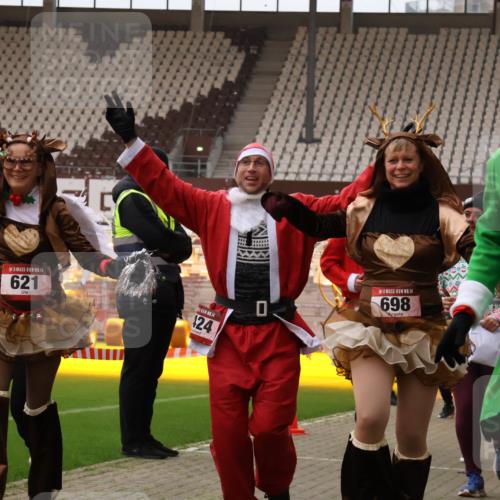08.12.2024 - St. Pauli X-Mass-Run No. 14 Yannick Fuchs http://msf.ph/oto/7472318 08.12.2024 10:06:41 Ziel 78, 529, 621, 698, 719, 795, 885, 890, 1424, 1786, 2003, 2751, 2755, 3257, 3259, 3337 meine-sportfotos.de