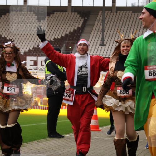 08.12.2024 - St. Pauli X-Mass-Run No. 14 Yannick Fuchs http://msf.ph/oto/7472329 08.12.2024 10:06:41 Ziel 78, 529, 621, 698, 719, 795, 885, 890, 1424, 1786, 2003, 2751, 2755, 3257, 3259, 3337 meine-sportfotos.de
