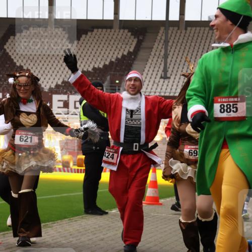 08.12.2024 - St. Pauli X-Mass-Run No. 14 Yannick Fuchs http://msf.ph/oto/7472333 08.12.2024 10:06:41 Ziel 78, 529, 621, 698, 719, 795, 885, 890, 1424, 1786, 2003, 2751, 2755, 3257, 3259, 3337 meine-sportfotos.de