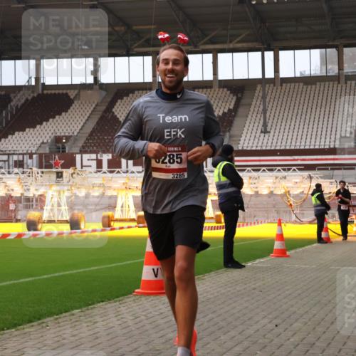 08.12.2024 - St. Pauli X-Mass-Run No. 14 Yannick Fuchs http://msf.ph/oto/7472341 08.12.2024 09:51:49 Ziel 918, 2763, 3285 meine-sportfotos.de