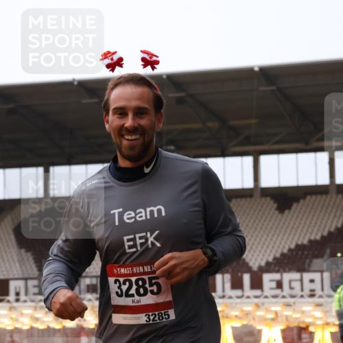 08.12.2024 - St. Pauli X-Mass-Run No. 14 Yannick Fuchs http://msf.ph/oto/7472347 08.12.2024 09:51:49 Ziel 918, 2763, 3285 meine-sportfotos.de