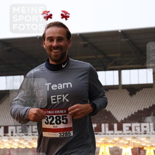 08.12.2024 - St. Pauli X-Mass-Run No. 14 Yannick Fuchs http://msf.ph/oto/7472350 08.12.2024 09:51:49 Ziel 918, 2763, 3285 meine-sportfotos.de