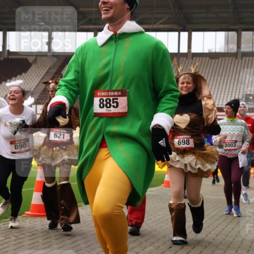 08.12.2024 - St. Pauli X-Mass-Run No. 14 Yannick Fuchs http://msf.ph/oto/7472352 08.12.2024 10:06:42 Ziel 78, 529, 621, 698, 719, 795, 885, 890, 1424, 1786, 2003, 2751, 2755, 3257, 3259, 3337 meine-sportfotos.de