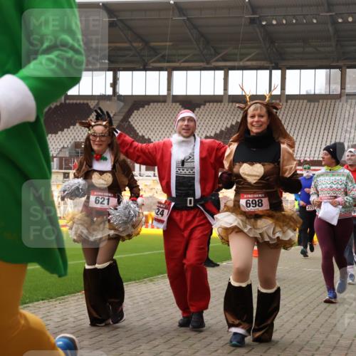 08.12.2024 - St. Pauli X-Mass-Run No. 14 Yannick Fuchs http://msf.ph/oto/7472355 08.12.2024 10:06:43 Ziel 78, 529, 621, 698, 719, 795, 885, 890, 1424, 1786, 1940, 2003, 2751, 2755, 3083, 3257, 3259, 3337, 3343 meine-sportfotos.de