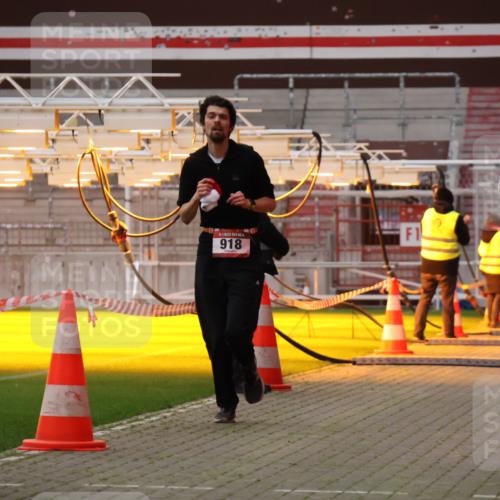 08.12.2024 - St. Pauli X-Mass-Run No. 14 Yannick Fuchs http://msf.ph/oto/7472357 08.12.2024 09:51:51 Ziel 918, 2763, 3285 meine-sportfotos.de