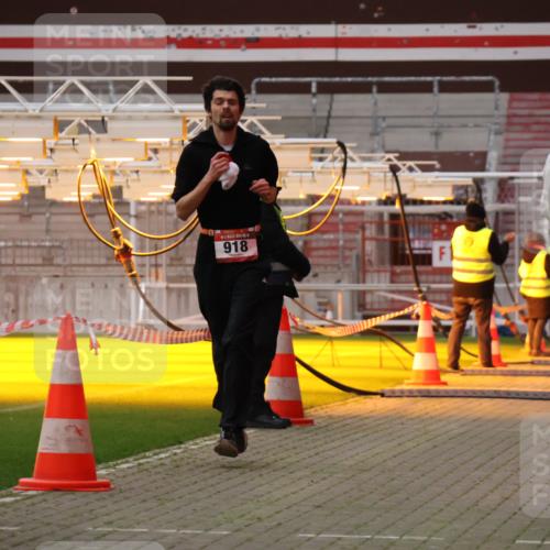 08.12.2024 - St. Pauli X-Mass-Run No. 14 Yannick Fuchs http://msf.ph/oto/7472363 08.12.2024 09:51:51 Ziel 918, 2763, 3285 meine-sportfotos.de