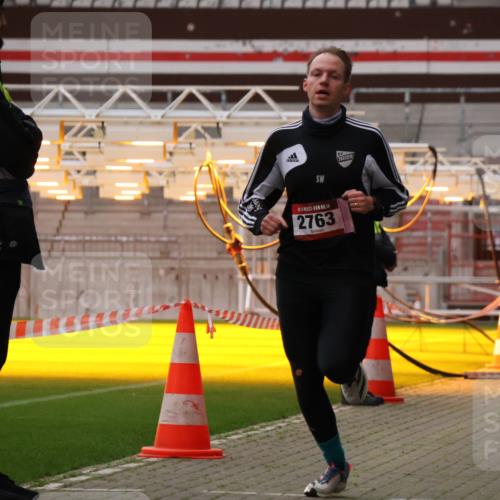 08.12.2024 - St. Pauli X-Mass-Run No. 14 Yannick Fuchs http://msf.ph/oto/7472442 08.12.2024 09:52:01 Ziel 36, 44, 918, 2763 meine-sportfotos.de