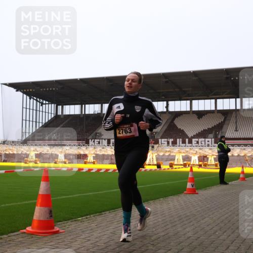 08.12.2024 - St. Pauli X-Mass-Run No. 14 Yannick Fuchs http://msf.ph/oto/7472486 08.12.2024 09:52:04 Ziel 36, 44, 918, 1921, 2763 meine-sportfotos.de