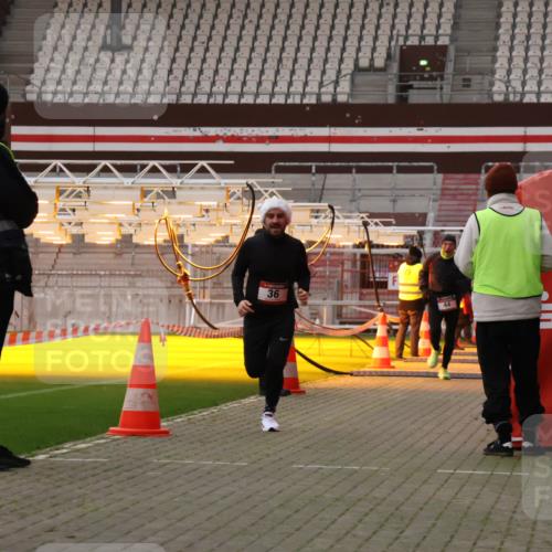 08.12.2024 - St. Pauli X-Mass-Run No. 14 Yannick Fuchs http://msf.ph/oto/7472503 08.12.2024 09:52:08 Ziel 36, 44, 918, 1921, 2763 meine-sportfotos.de