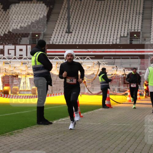 08.12.2024 - St. Pauli X-Mass-Run No. 14 Yannick Fuchs http://msf.ph/oto/7472518 08.12.2024 09:52:10 Ziel 36, 44, 1921, 2763 meine-sportfotos.de