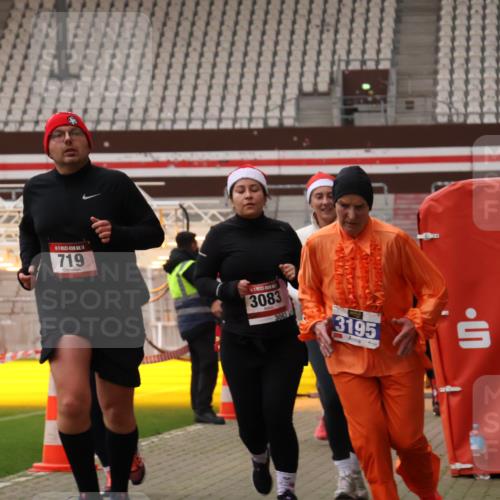 08.12.2024 - St. Pauli X-Mass-Run No. 14 Yannick Fuchs http://msf.ph/oto/7472554 08.12.2024 10:06:51 Ziel 151, 621, 698, 719, 795, 885, 890, 1424, 1786, 1940, 2003, 2062, 2212, 2346, 2751, 2755, 3083, 3337, 3343 meine-sportfotos.de