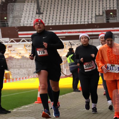 08.12.2024 - St. Pauli X-Mass-Run No. 14 Yannick Fuchs http://msf.ph/oto/7472557 08.12.2024 10:06:51 Ziel 151, 621, 698, 719, 795, 885, 890, 1424, 1786, 1940, 2003, 2062, 2212, 2346, 2751, 2755, 3083, 3337, 3343 meine-sportfotos.de