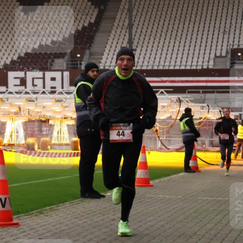 08.12.2024 - St. Pauli X-Mass-Run No. 14 Yannick Fuchs http://msf.ph/oto/7472589 08.12.2024 09:52:16 Ziel 36, 44, 1921, 2832 meine-sportfotos.de