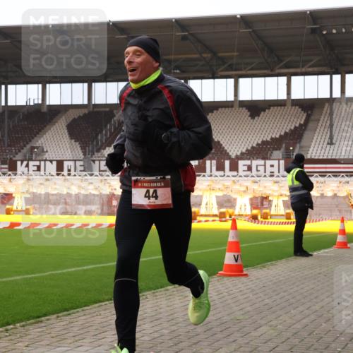 08.12.2024 - St. Pauli X-Mass-Run No. 14 Yannick Fuchs http://msf.ph/oto/7472624 08.12.2024 09:52:18 Ziel 36, 44, 1921, 2832 meine-sportfotos.de